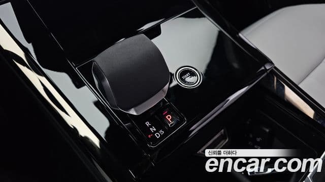 Land Rover Range Rover Sport 2025 — Photo 11/38