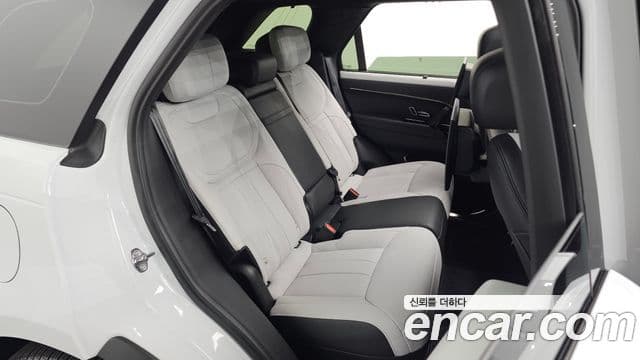 Land Rover Range Rover Sport 2025 — Photo 6/38