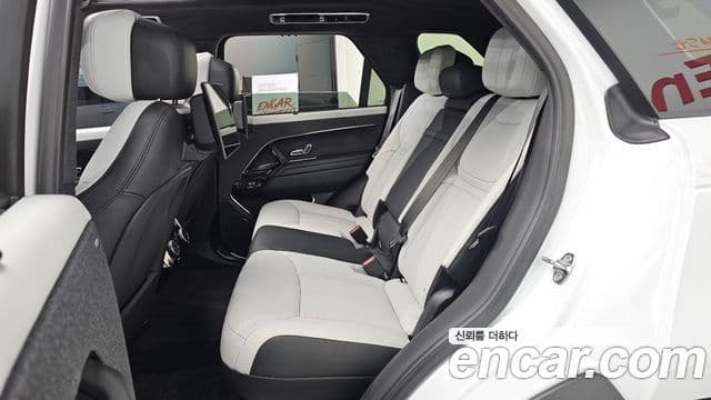 Land Rover Range Rover Sport 2025 — Photo 7/38