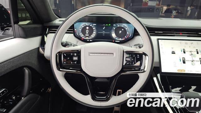 Land Rover Range Rover Sport 2025 — Photo 15/38