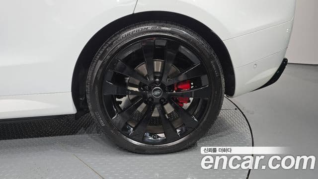 Land Rover Range Rover Sport 2025 — Photo 28/38