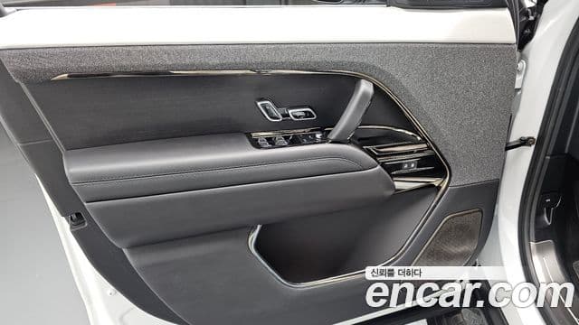 Land Rover Range Rover Sport 2025 — Photo 37/38