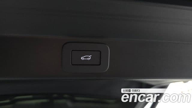 Land Rover Range Rover Sport 2025 — Photo 22/38