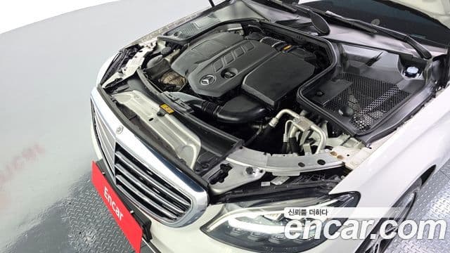 Mercedes-Benz C-Class 2019 — Şəkil 5/20