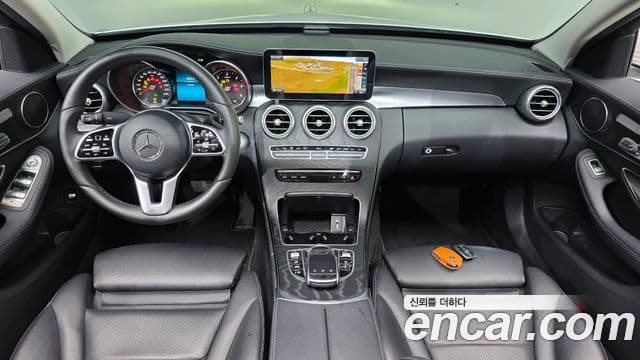 Mercedes-Benz C-Class 2019 — Şəkil 10/20