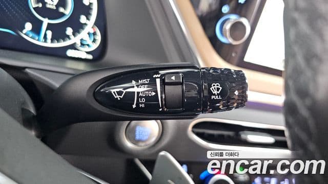 Hyundai Sonata 2022 — ფოტო 19/20