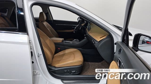 Hyundai Sonata Hybrid 2022 — Photo 5/35