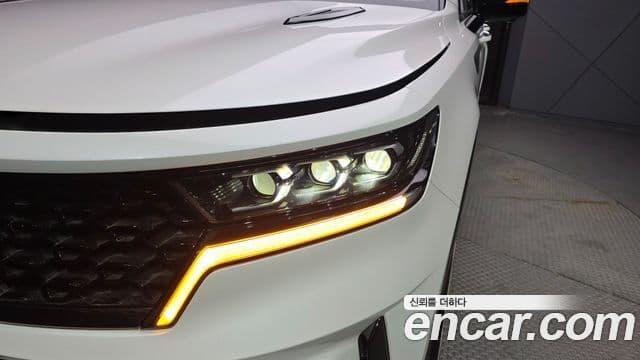 Kia Sorento 2021 — ფოტო 27/35