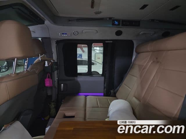 Hyundai Staria 2023 — ფოტო 11/20
