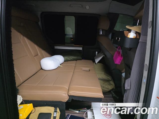 Hyundai Staria 2023 — ფოტო 12/20