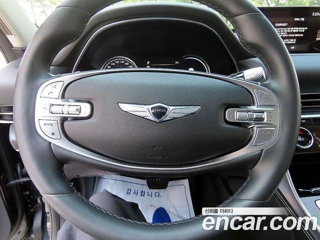 Genesis GV80 2020 — ფოტო 7/20