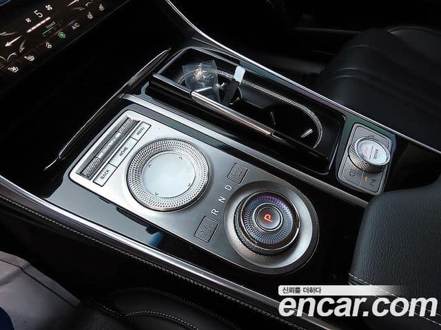 Genesis GV80 2020 — ფოტო 9/20
