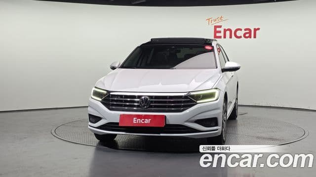 Volkswagen Jetta 2021 — ფოტო 3/20