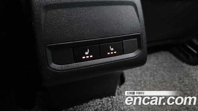 Volkswagen Jetta 2021 — ფოტო 18/20
