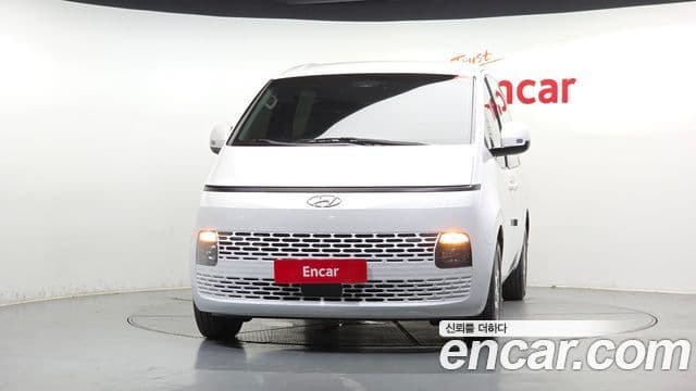 Hyundai Staria 2023 — Şəkil 3/20