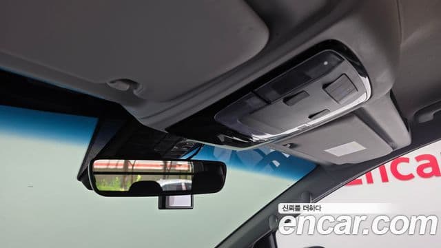 Hyundai Staria 2023 — Şəkil 18/20