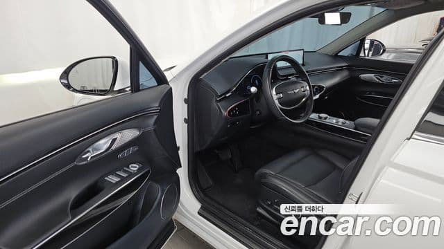 Genesis GV70 2022 — ფოტო 8/20