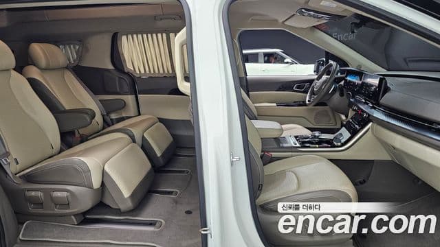 Kia Carnival 2022 — Фото 12/20
