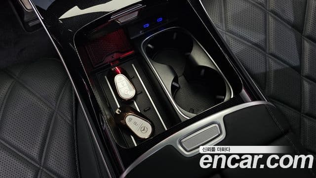 Mercedes-Benz S-Class 2025 — Photo 23/41