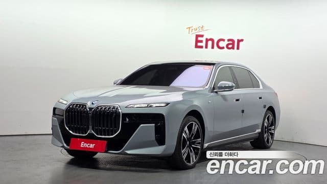BMW i7 2025 — Photo 23/34