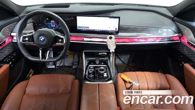 BMW i7 2025 — Photo 10/34