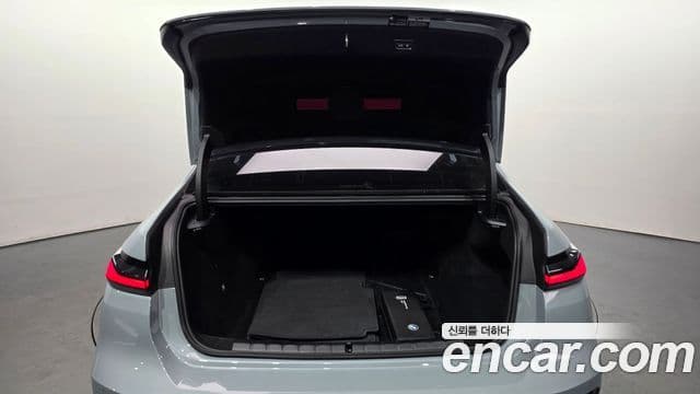 BMW i7 2025 — Photo 8/34