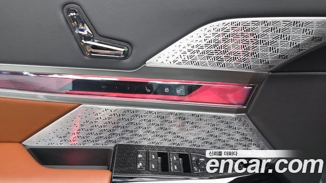 BMW i7 2025 — Photo 7/34