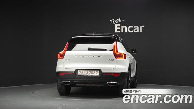 Volvo XC40 2020 — Şəkil 4/20