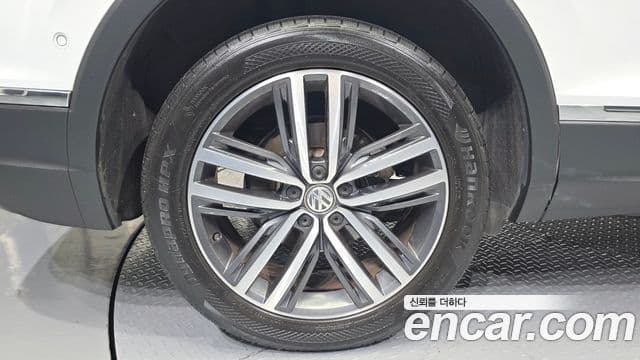 Volkswagen Tiguan Allspace 2020 — фото 4 из 20