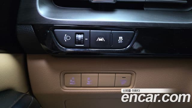 Kia Carnival 2020 — Фото 16/20