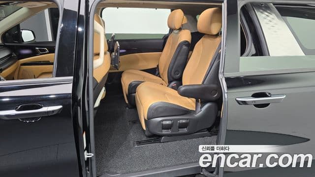 Kia Carnival 2021 — Şəkil 11/20