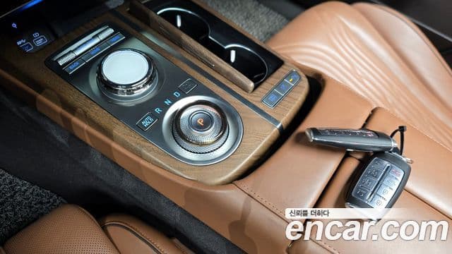 Genesis Electrified G80 2023 — Şəkil 9/20