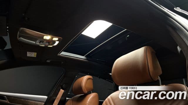 Genesis Electrified G80 2023 — Şəkil 19/20