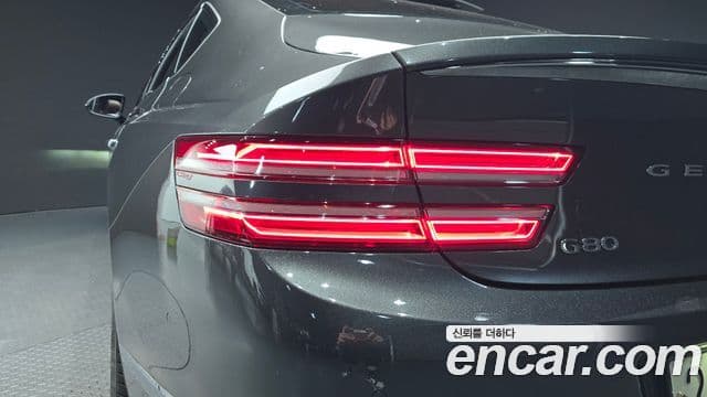 Genesis G80 2023 — ფოტო 24/31