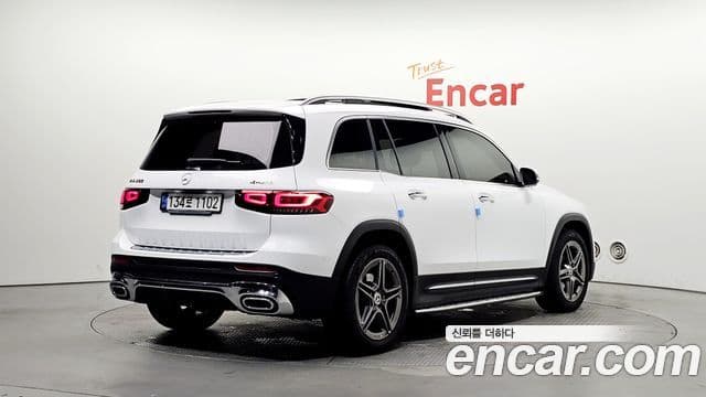 Mercedes-Benz GLB-Class 2021 — Şəkil 2/20