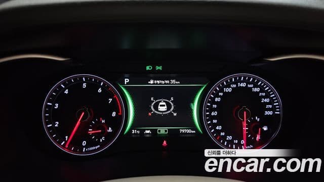 Genesis G70 2019 — ფოტო 8/20