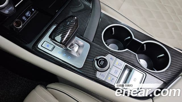 Genesis G70 2019 — ფოტო 9/20