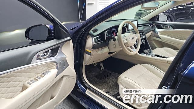 Genesis G70 2019 — ფოტო 10/20