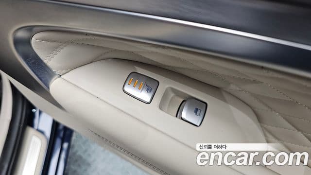 Genesis G70 2019 — ფოტო 18/20