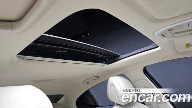 Genesis G70 2019 — ფოტო 19/20