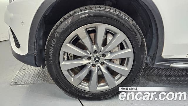Mercedes-Benz GLC-Class 2018 — ფოტო 5/20