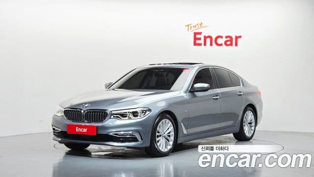 BMW 5 Series 2018 — Şəkil 1/20