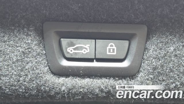 BMW 5 Series 2018 — Şəkil 18/20