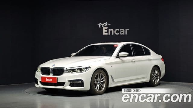 BMW 5 Series 2018 — Фото 1/20