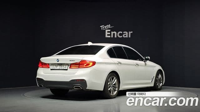 BMW 5 Series 2018 — Фото 2/20