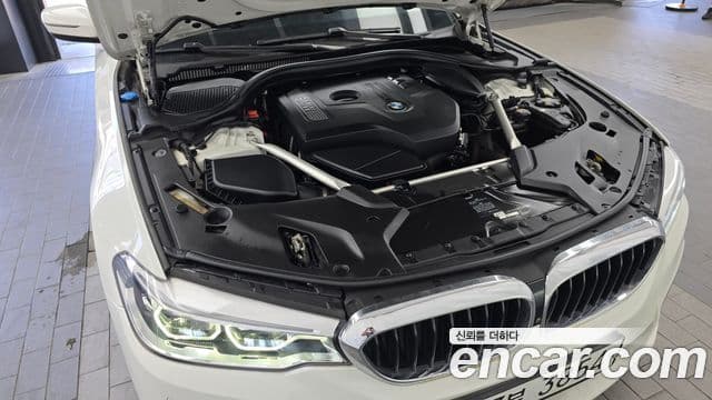 BMW 5 Series 2018 — Фото 6/20