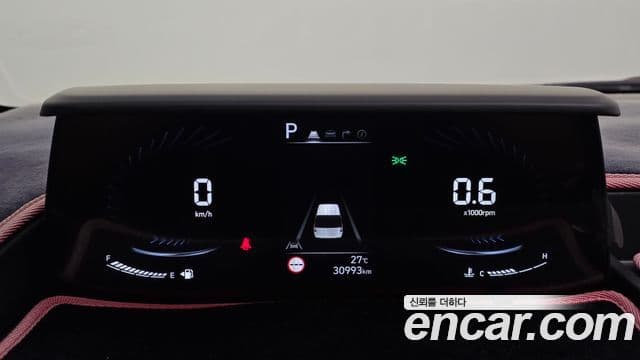 Hyundai Staria 2023 — ფოტო 7/20