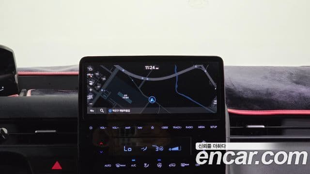 Hyundai Staria 2023 — ფოტო 16/20