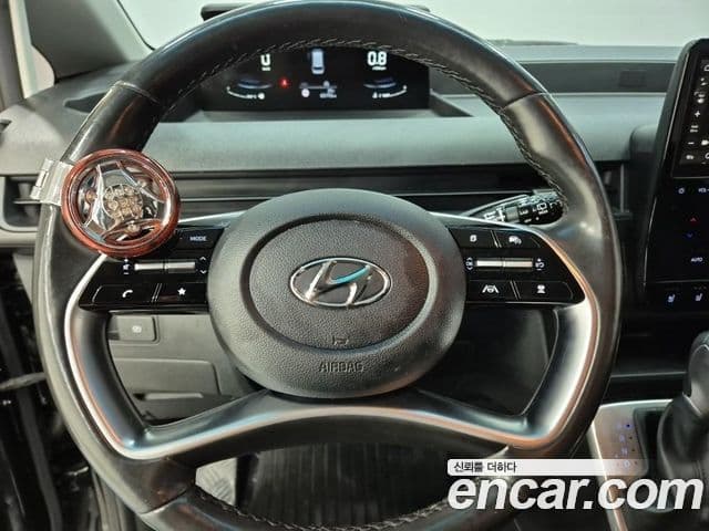 Hyundai Staria 2022 — ფოტო 10/18