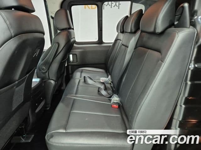 Hyundai Staria 2022 — ფოტო 8/18